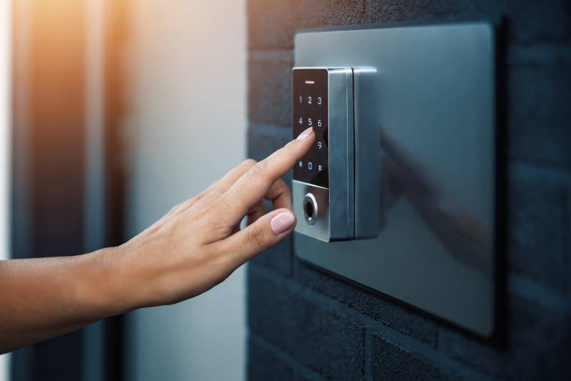 Installation d’interphone vidéo connecté pour immeuble au Havre